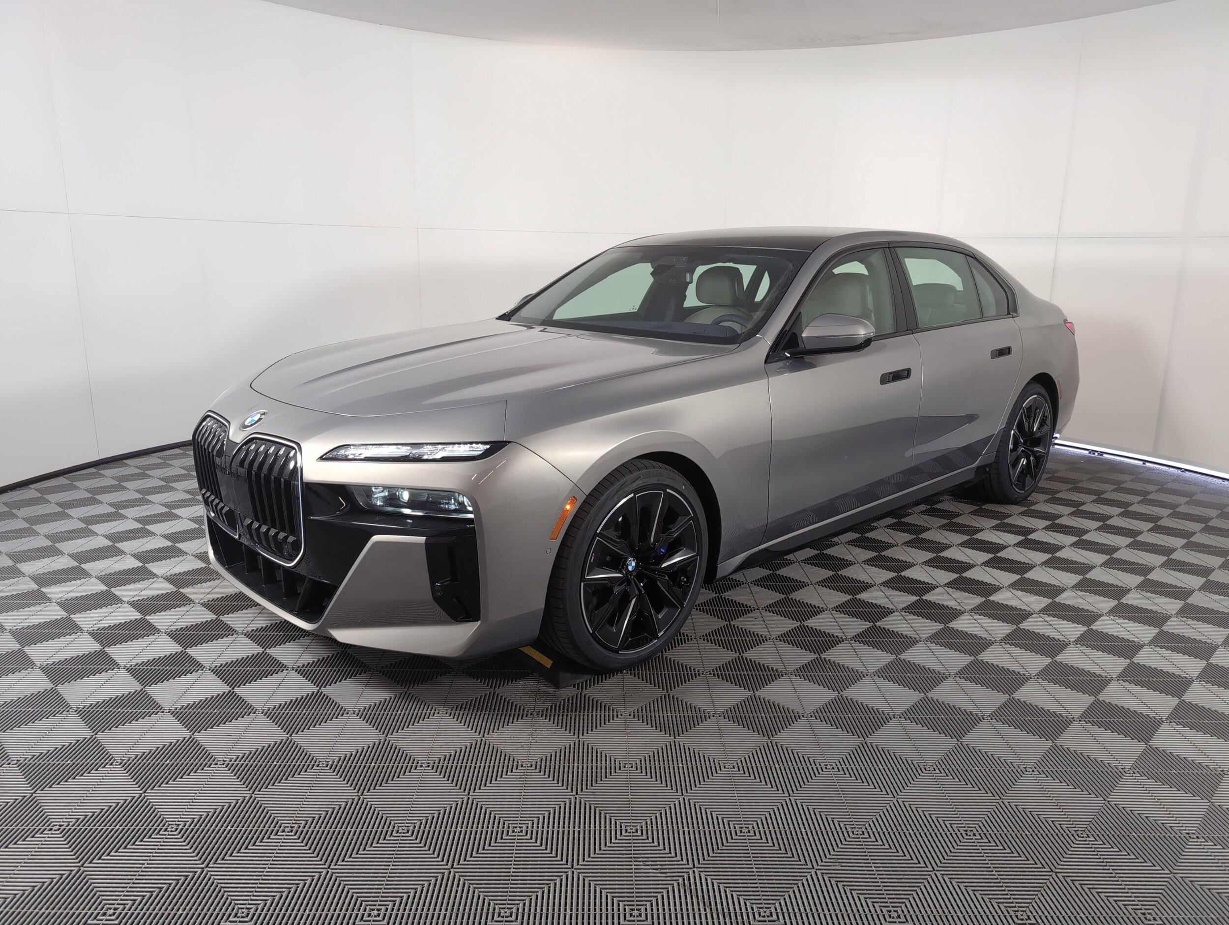 2025 Bmw 760i xDrive photo 3