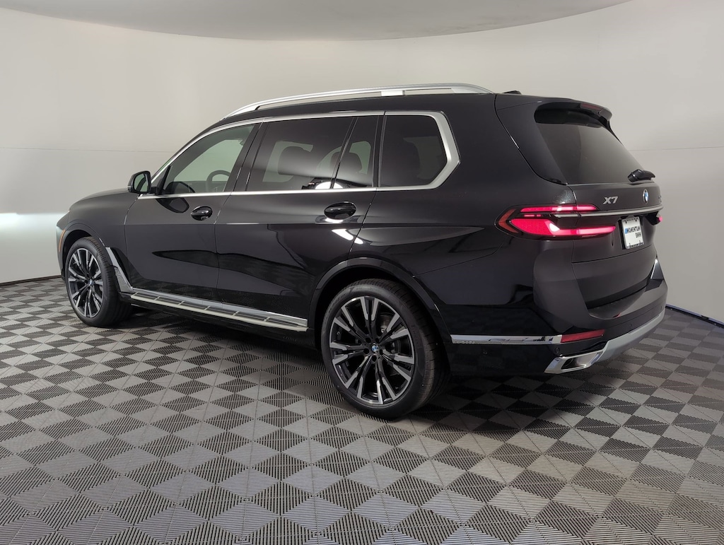 New 2026 BMW X7 xDrive40i SUV