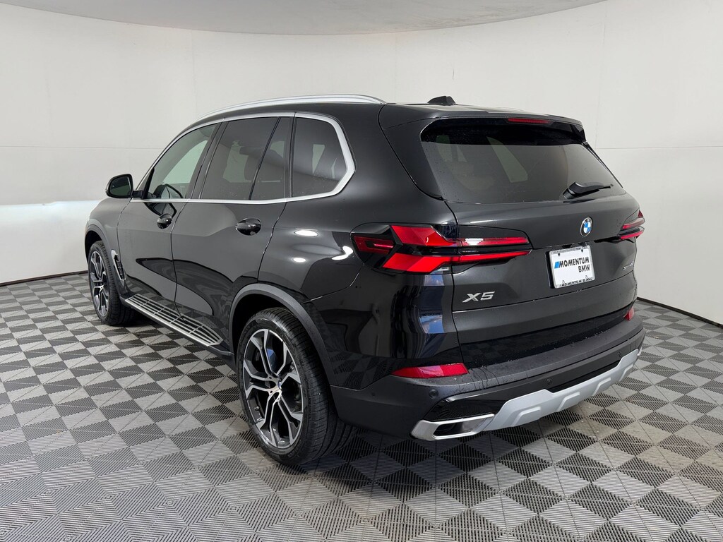 New 2026 BMW X5 sDrive40i SUV