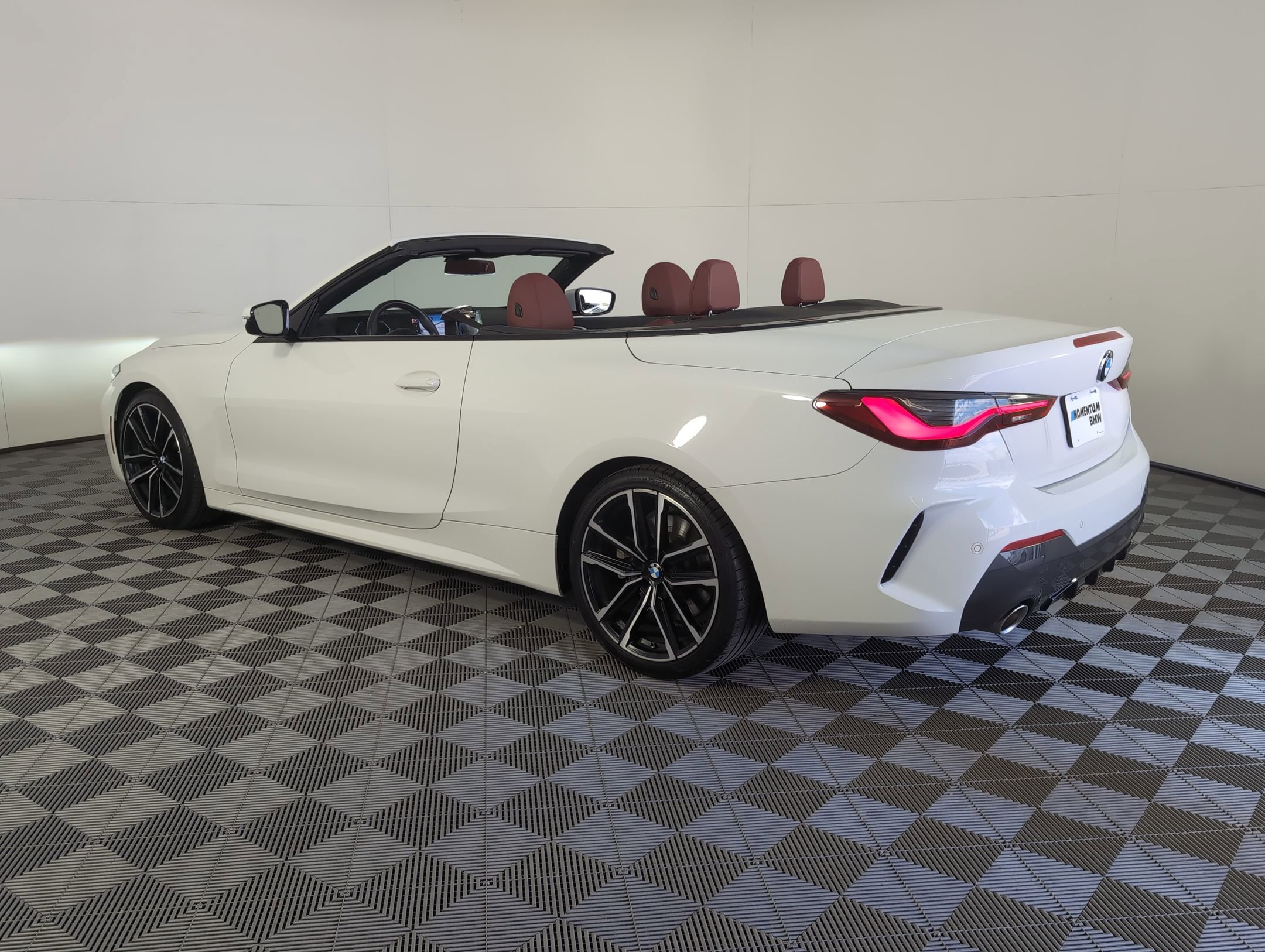 2024 Bmw 430i Convertible photo 3