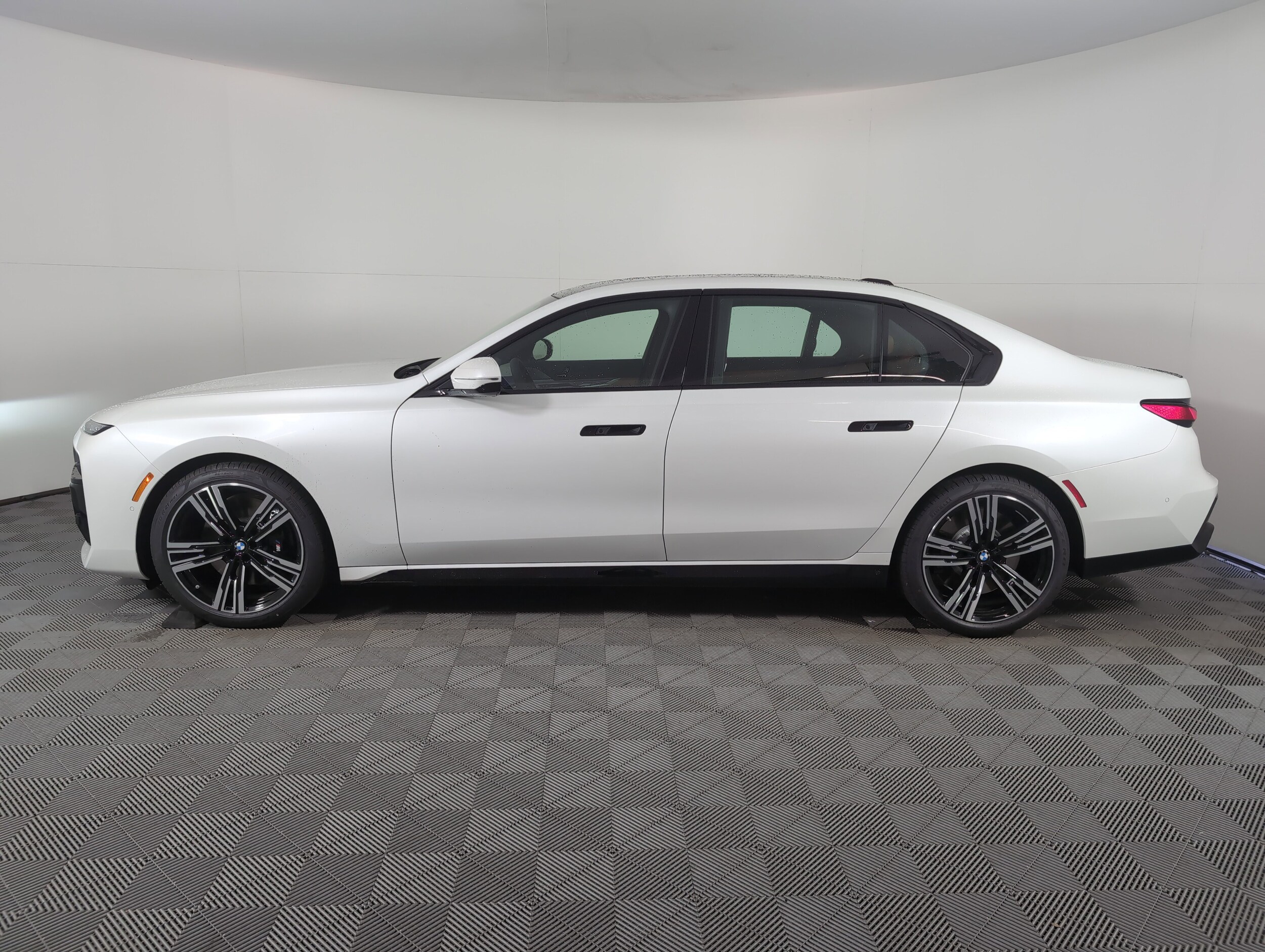 2025 Bmw 760i xDrive photo 4