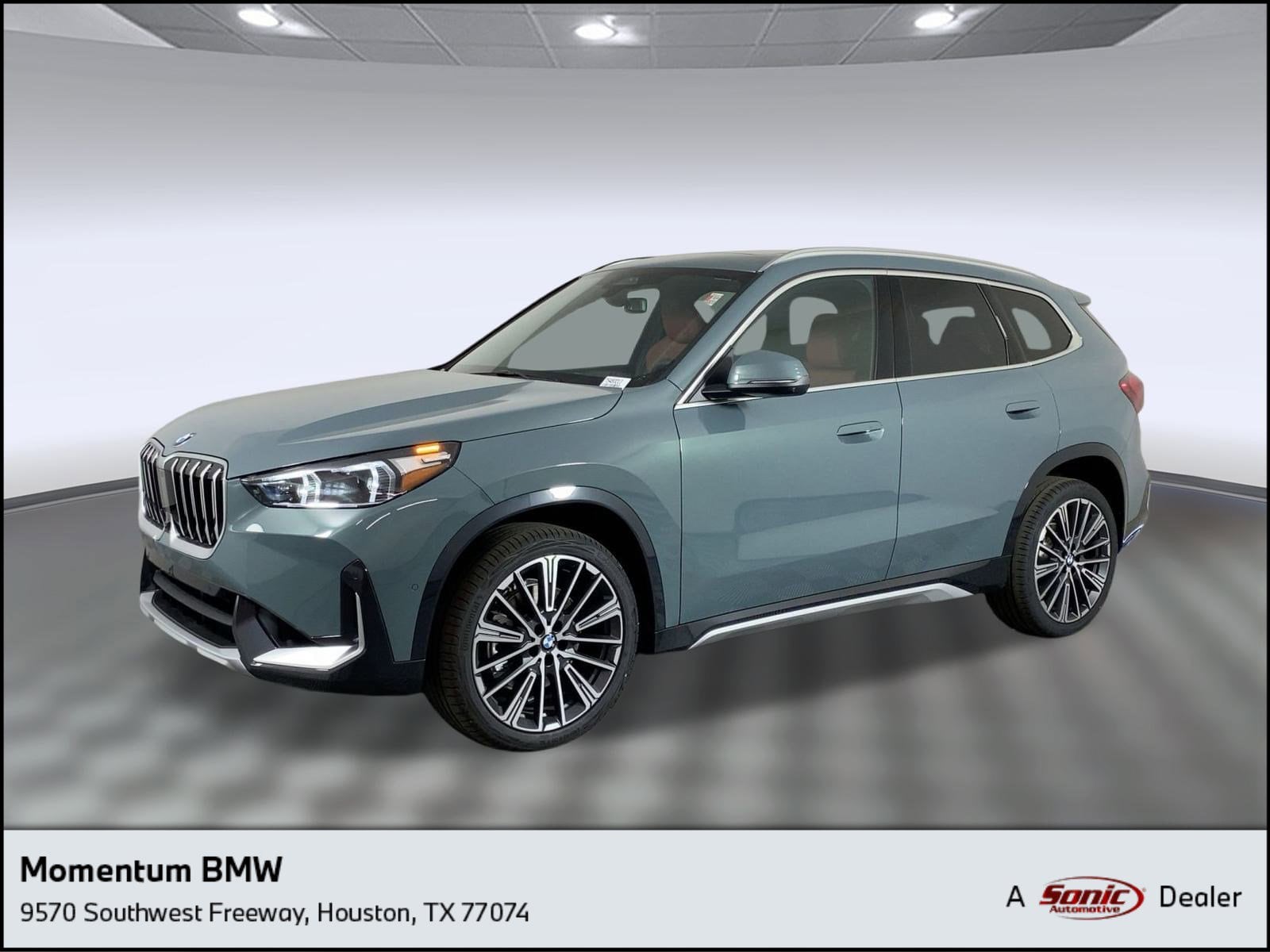 2026 BMW X1 28i's photo