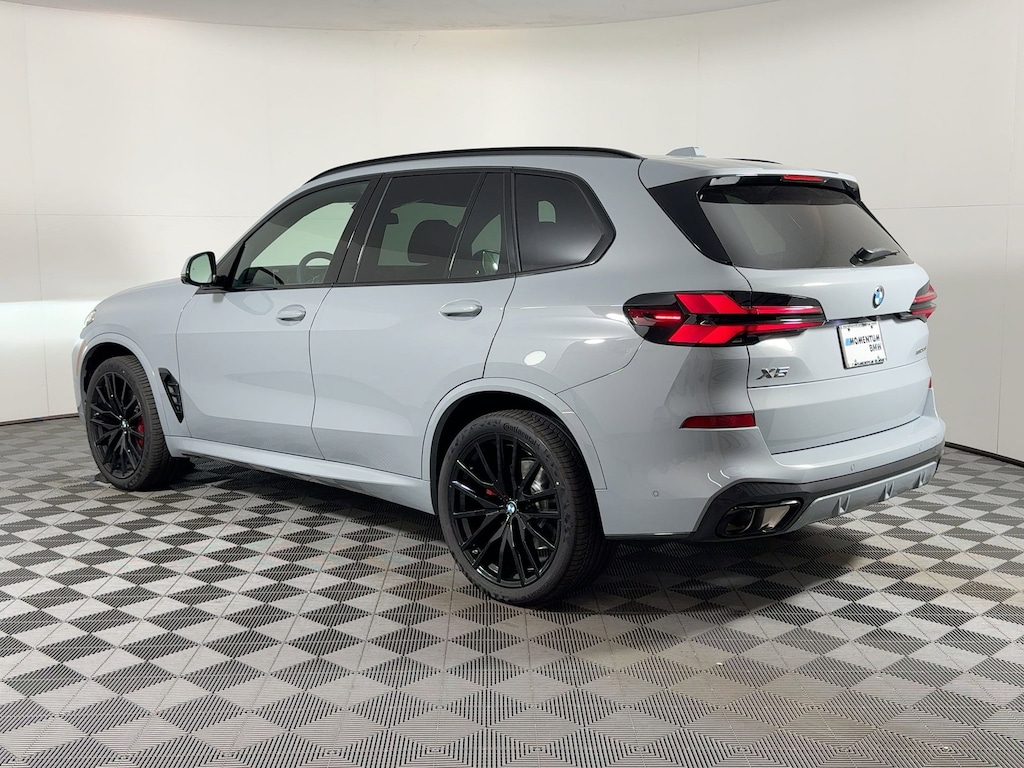 New 2026 BMW X5 sDrive40i SUV