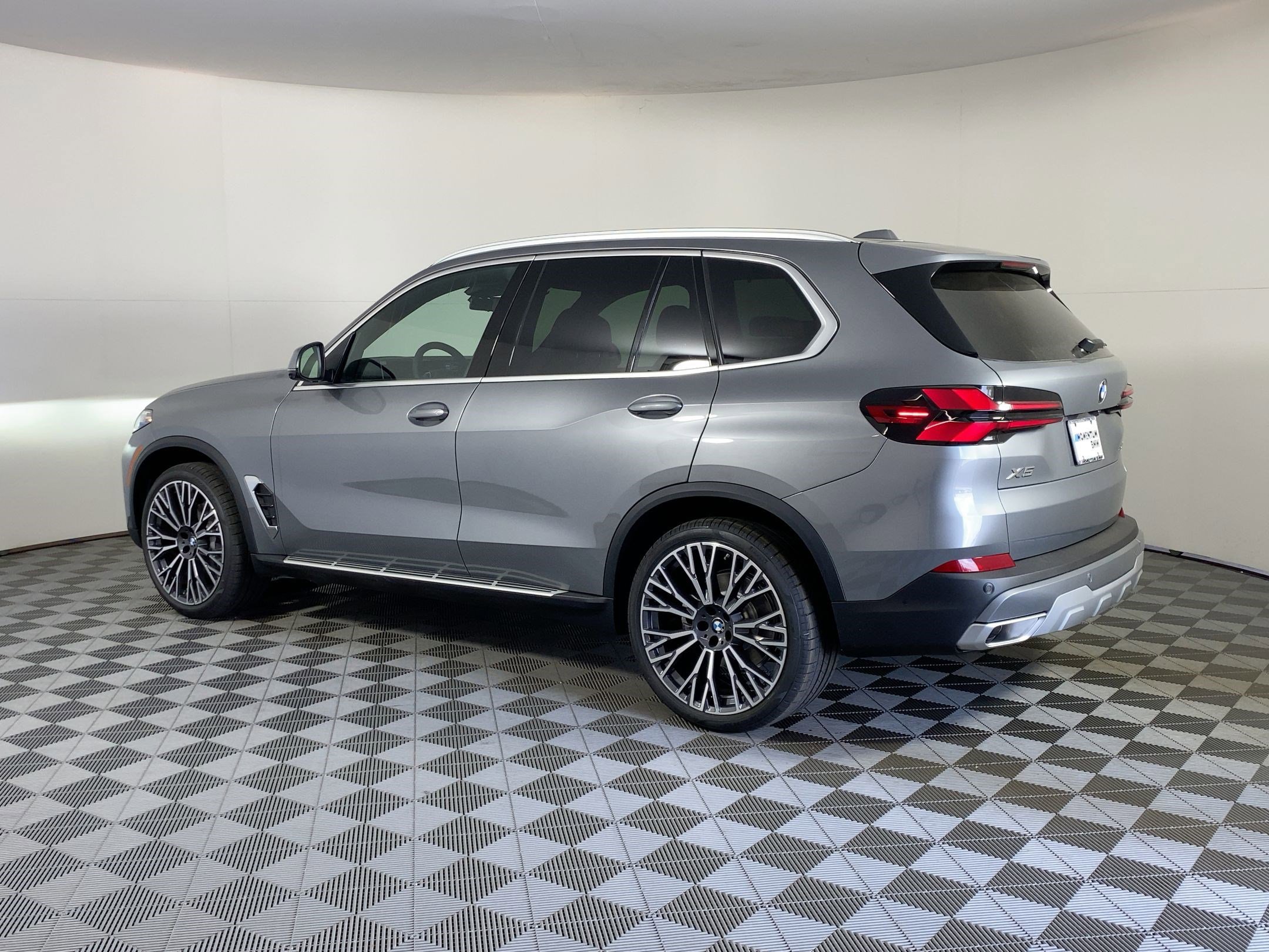 2026 Bmw X5 sDrive40i photo 3