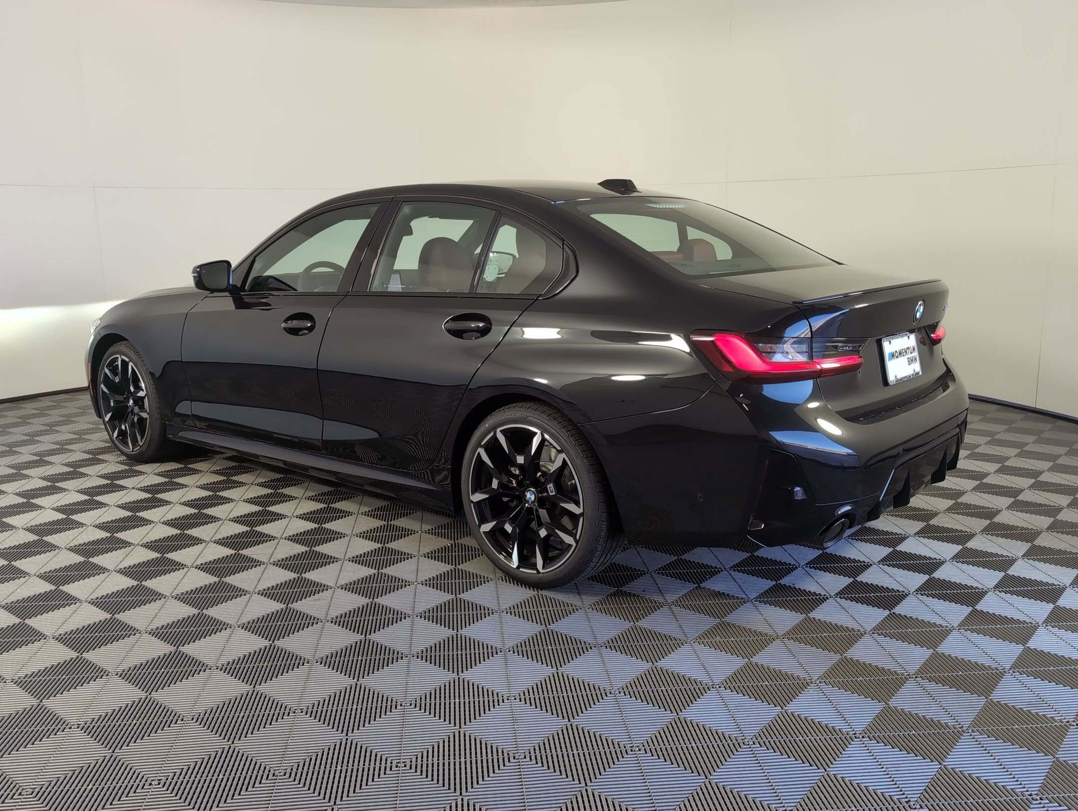 2026 Bmw 330i Sedan photo 3