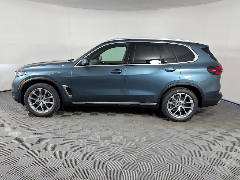 New 2026 BMW X5 sDrive40i SUV