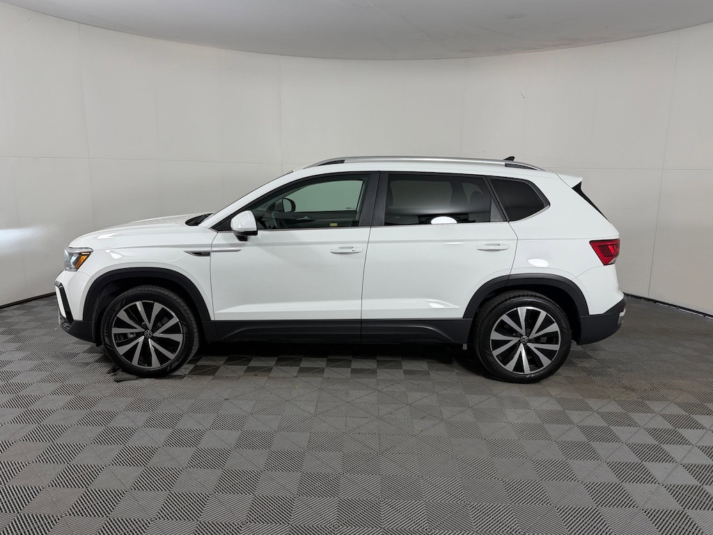Used 2023 Volkswagen Taos 1.5T SE SUV