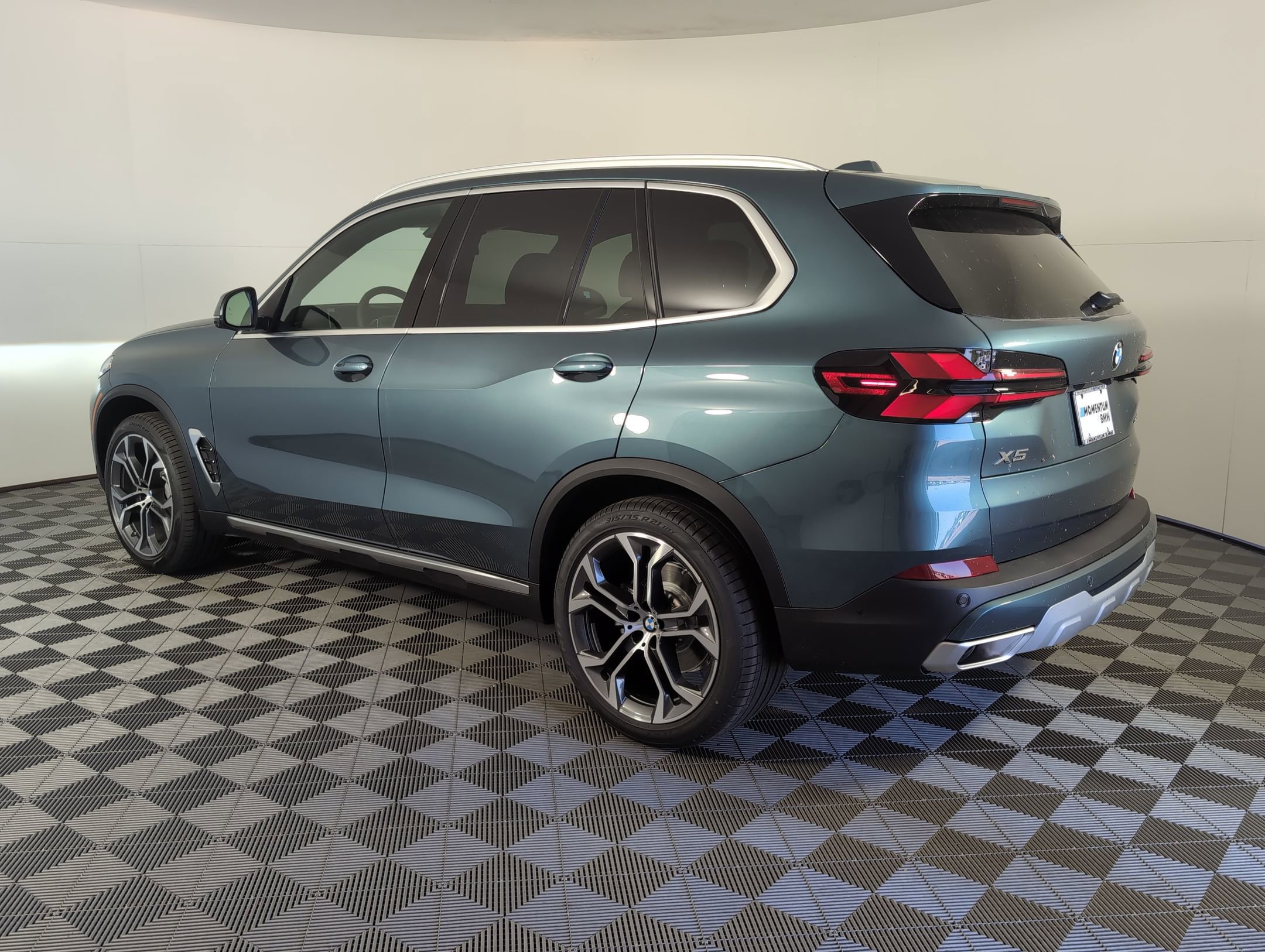 2026 Bmw X5 sDrive40i photo 3