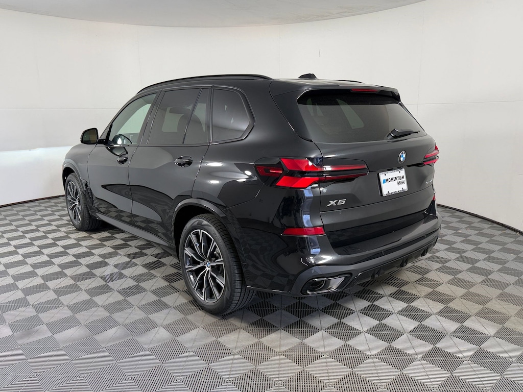 New 2026 BMW X5 sDrive40i SUV