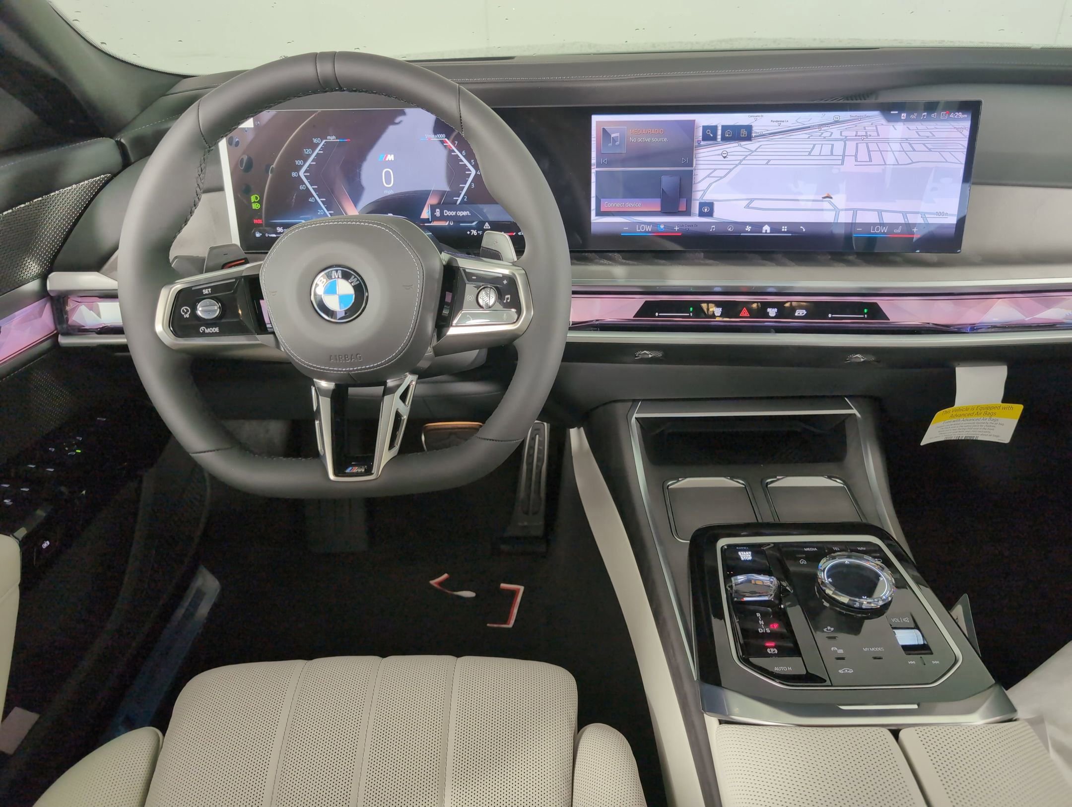 2025 Bmw 740i Sedan photo 4
