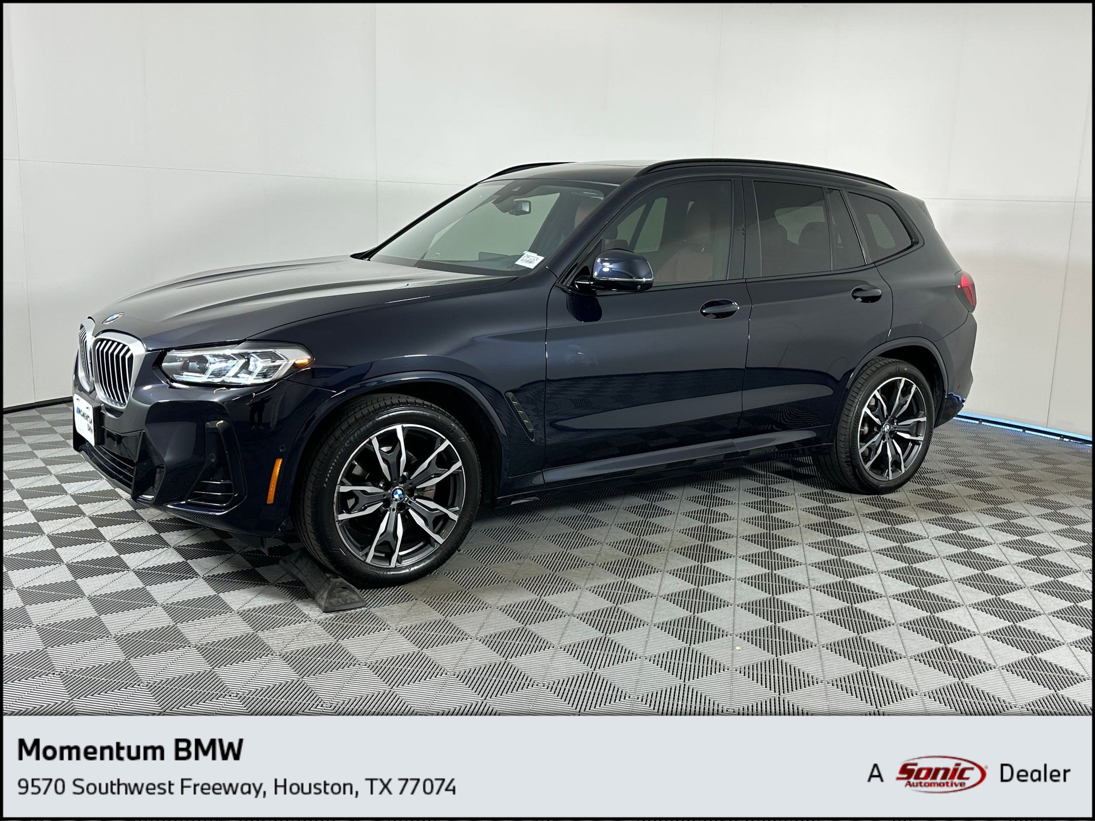 2023 BMW X3 30i's photo