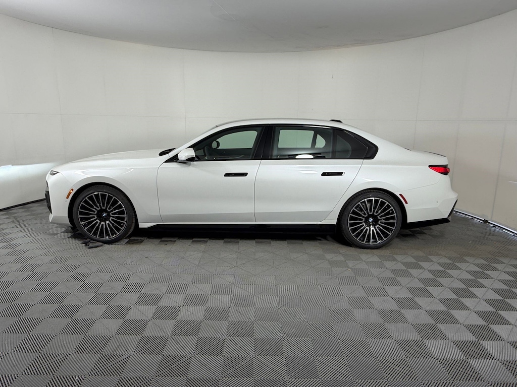 New 2026 BMW i7 xDrive60 Sedan