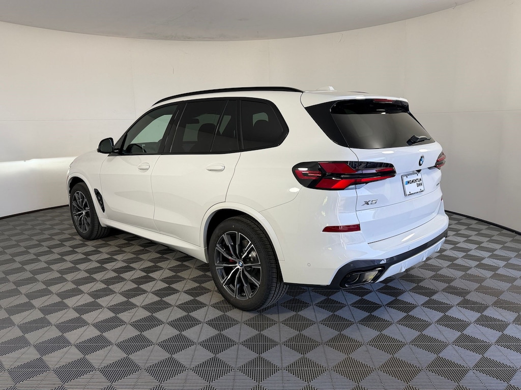 New 2026 BMW X5 sDrive40i SUV