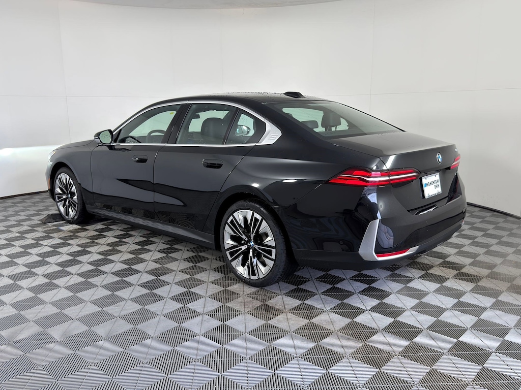 New 2026 BMW 530i Sedan