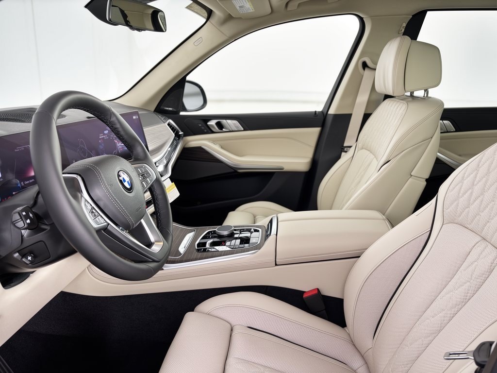 New 2027 BMW X7 xDrive40i SUV