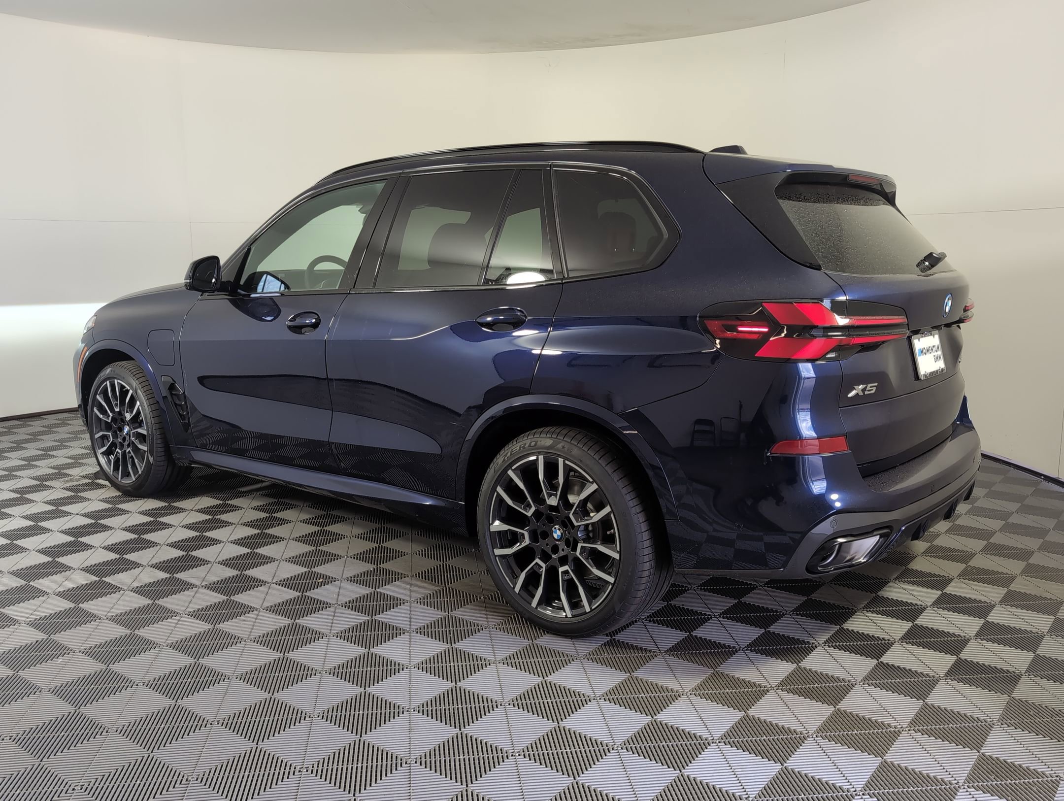 2026 Bmw X5 xDrive50e photo 3