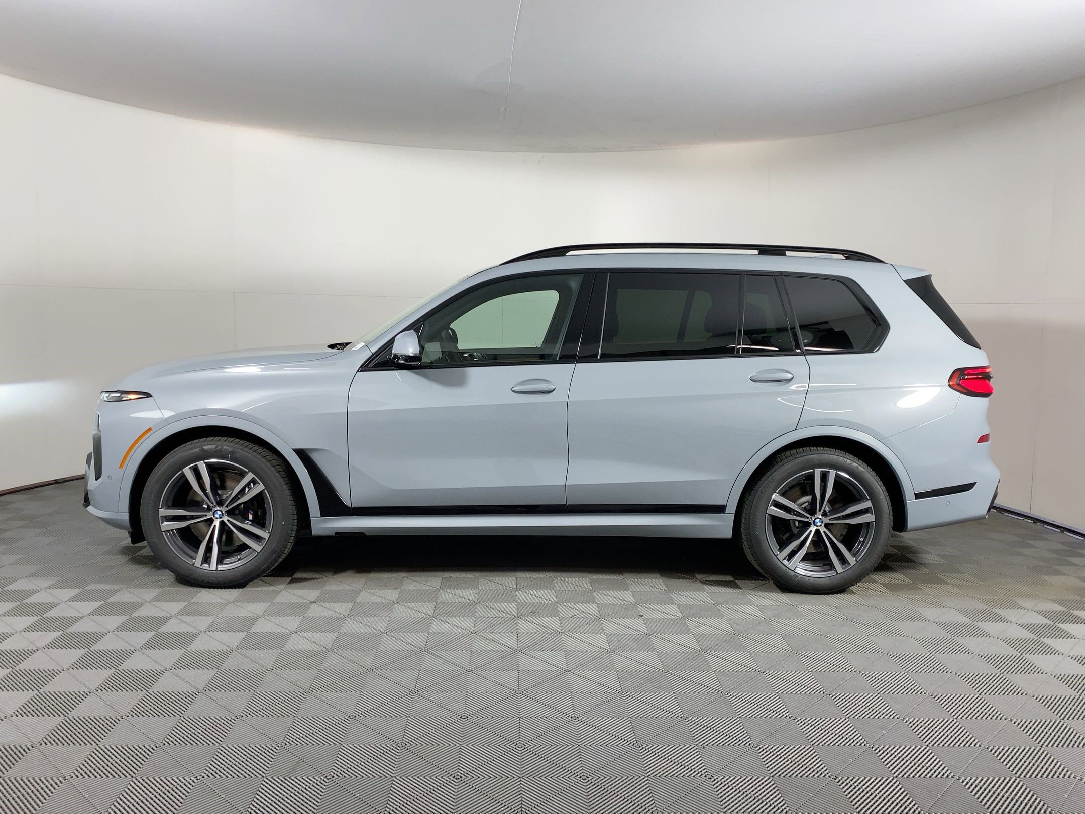 2026 Bmw X7 xDrive40i photo 2