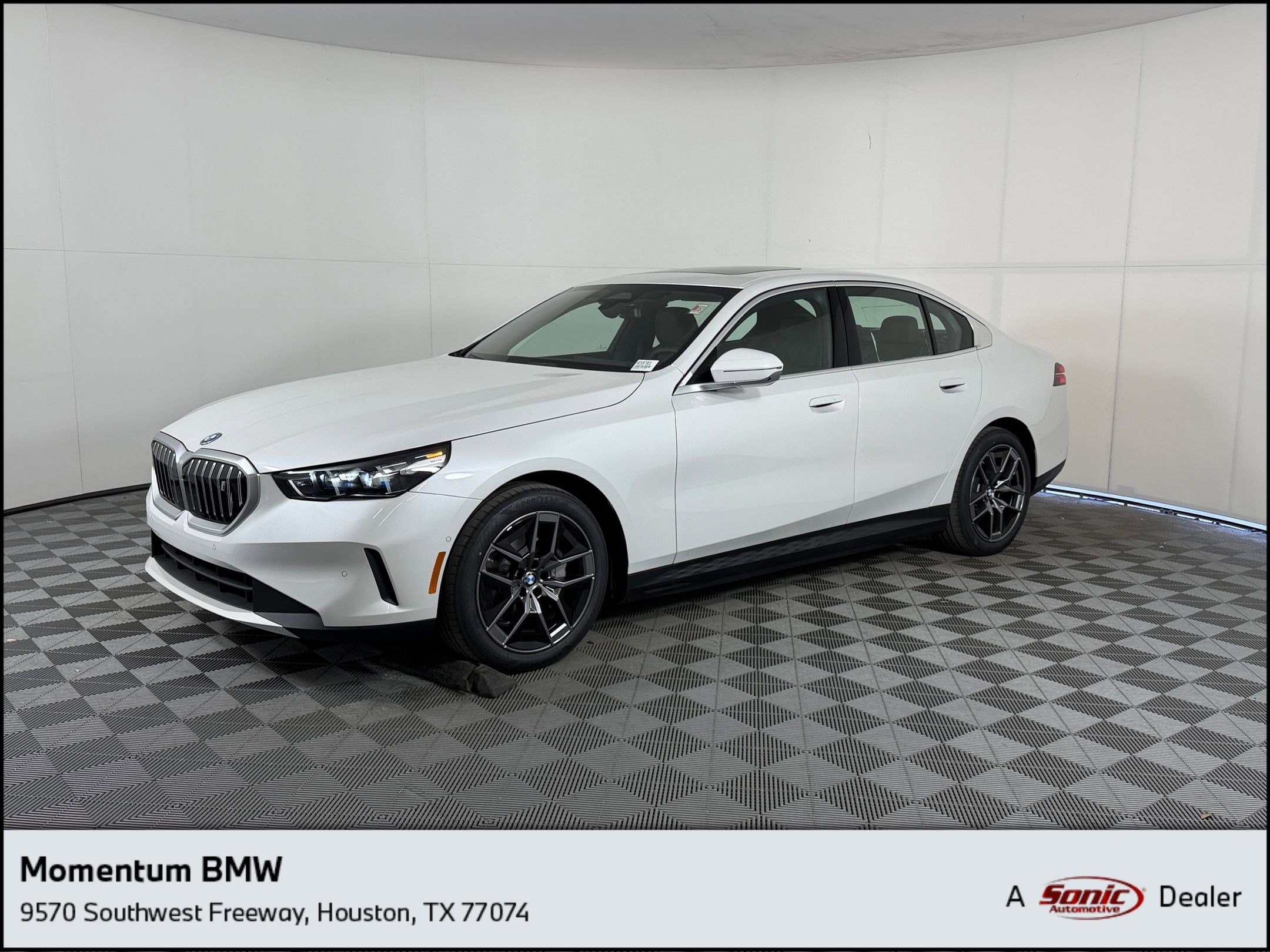 2027 BMW i5 eDrive40 Sedan's photo