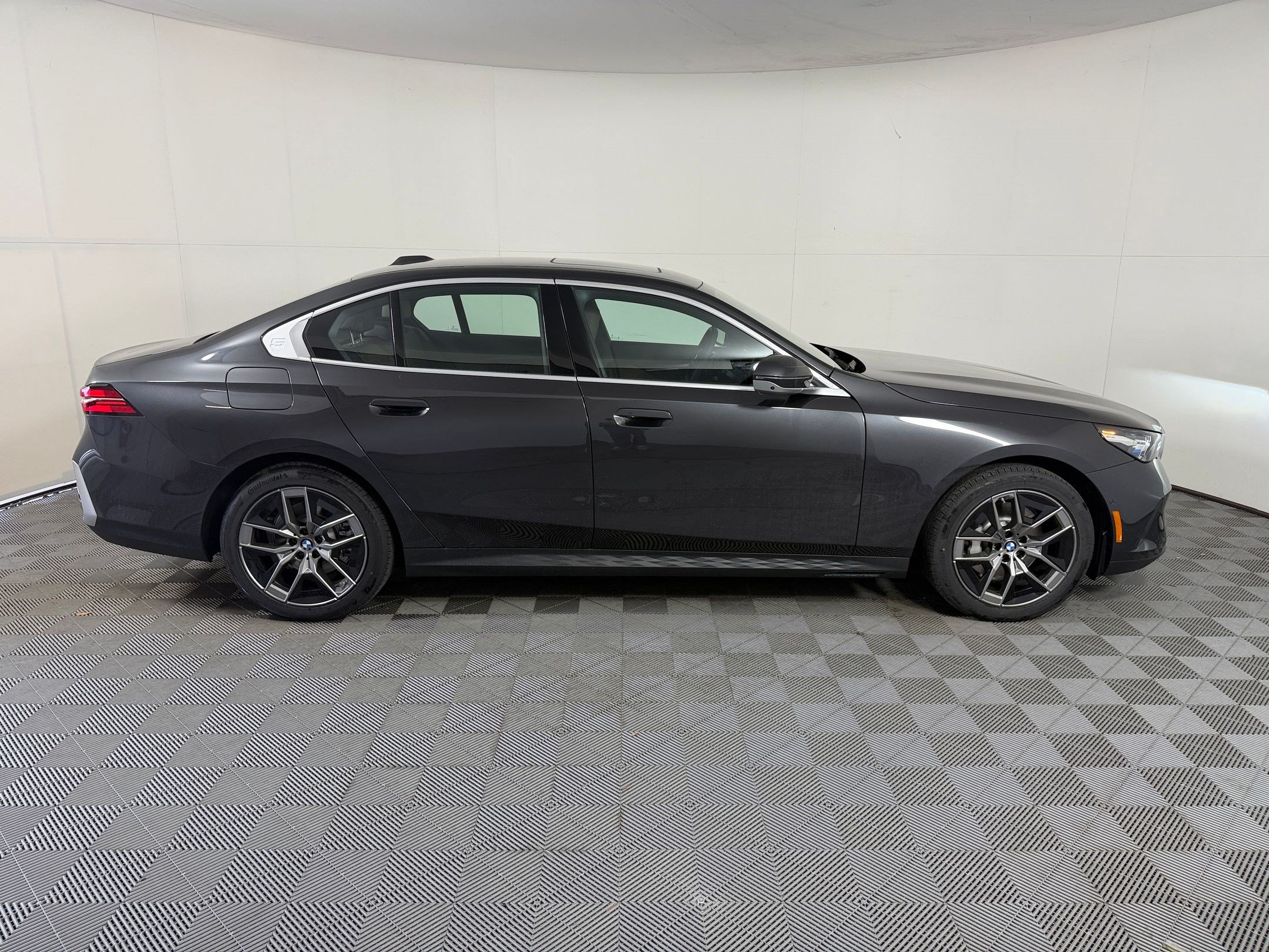 530i Sedan