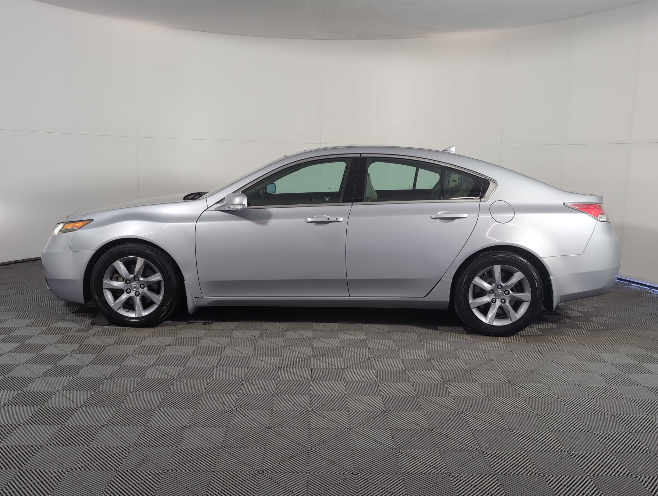 2012 Acura TL Technology photo 2
