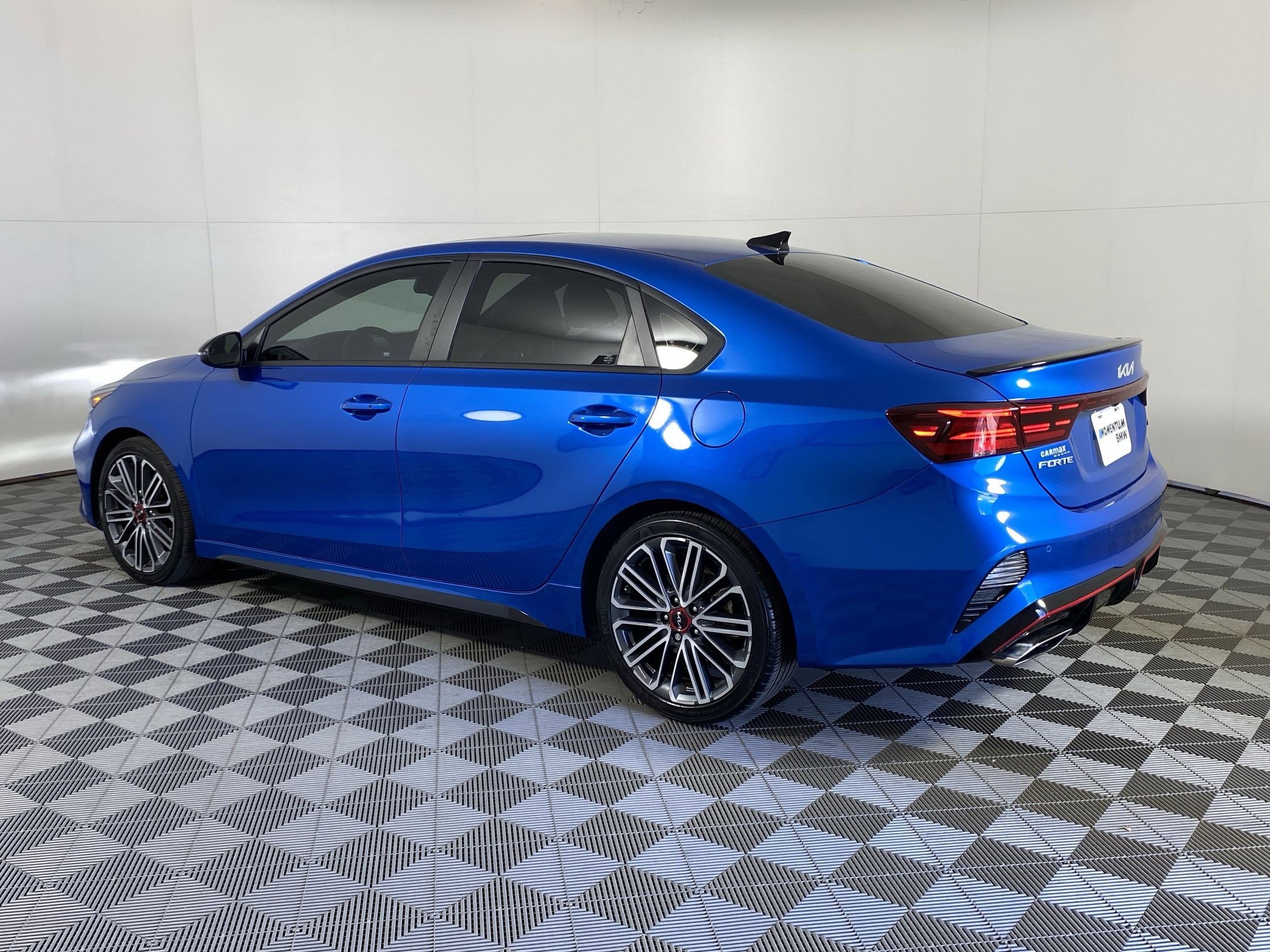 2023 Kia Forte GT photo 3