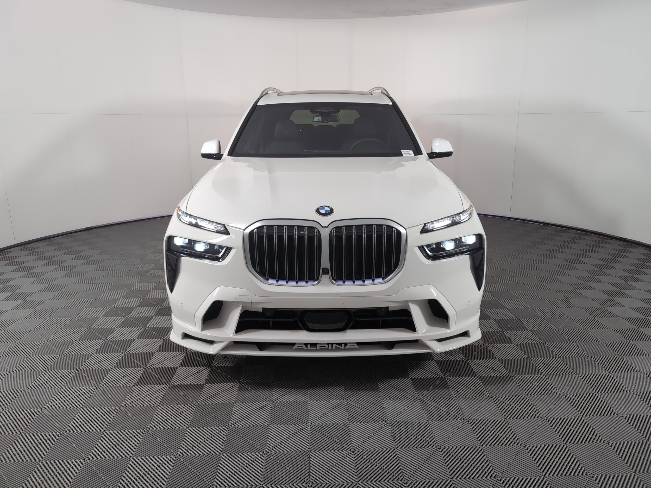 2025 Bmw X7 ALPINA XB7 photo 2