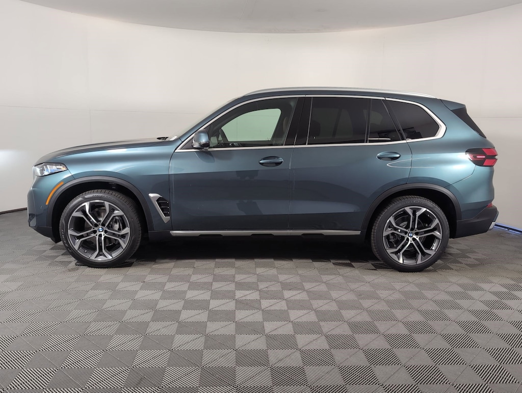 New 2026 BMW X5 sDrive40i SUV