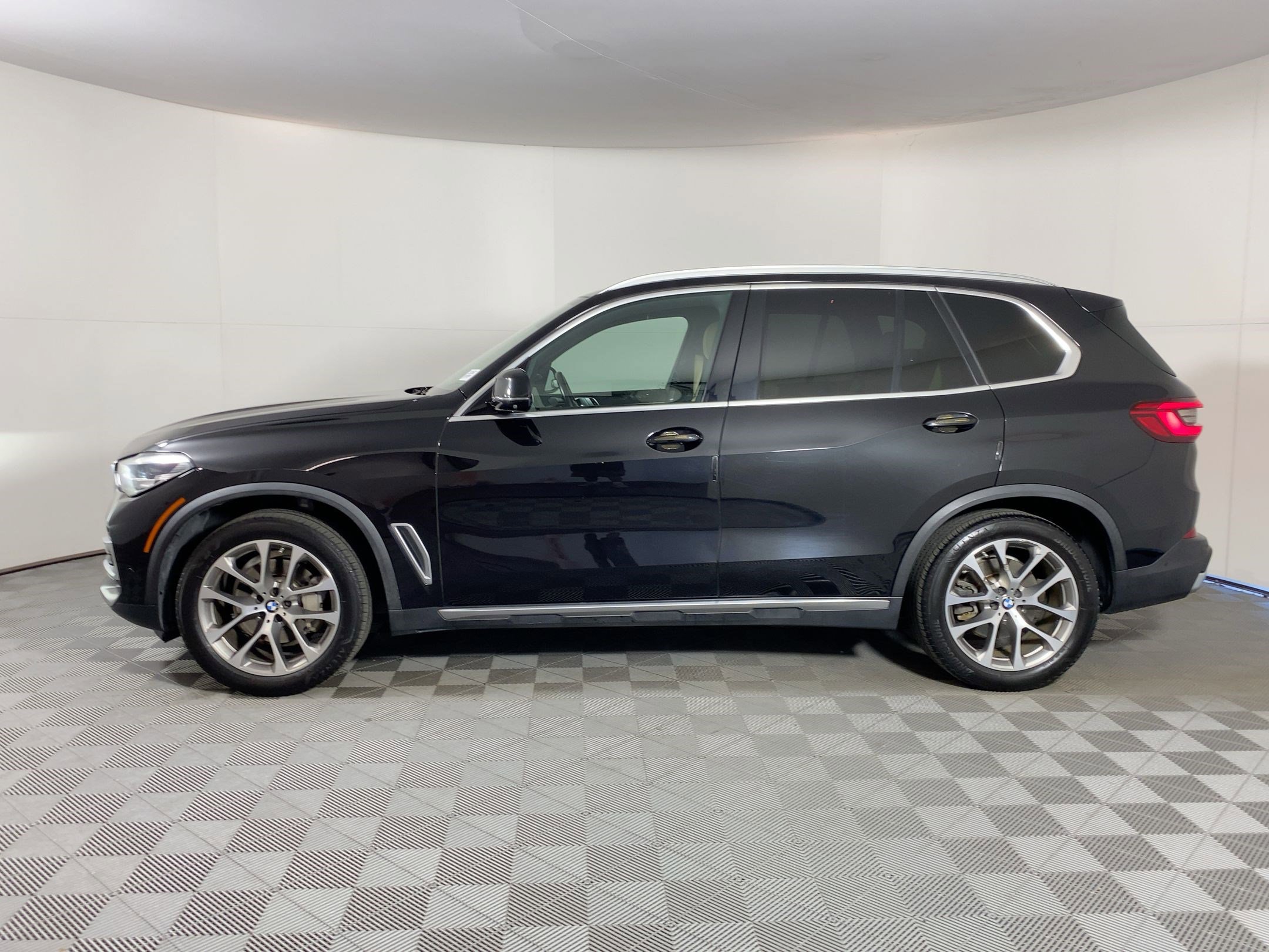 2020 Bmw X5 sDrive40i photo 2