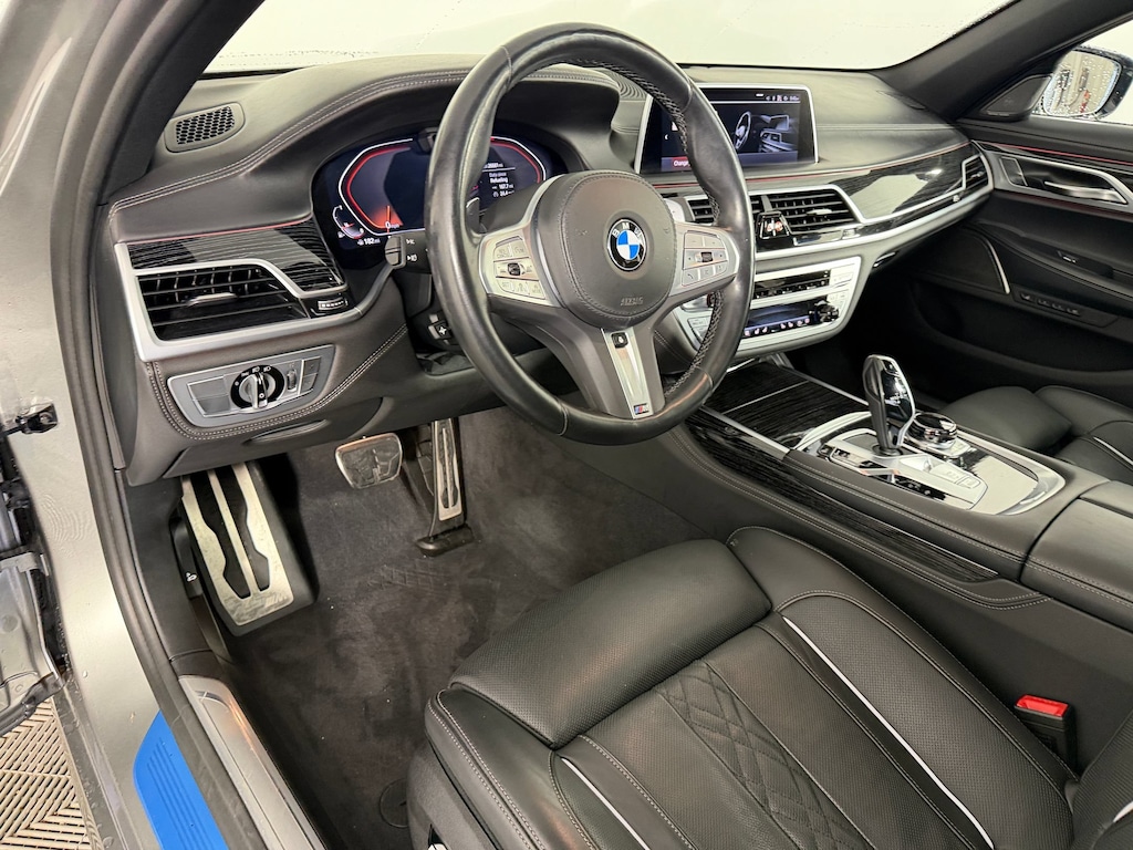 Used 2022 BMW 750i xDrive Sedan