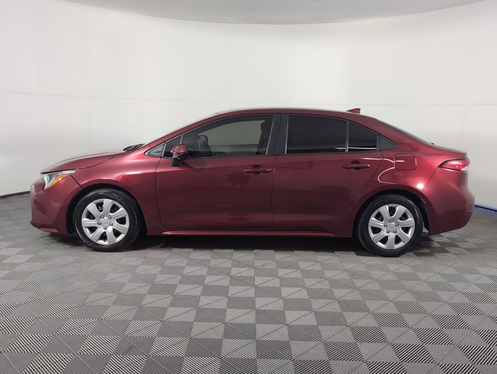 Used 2022 Toyota Corolla LE Sedan