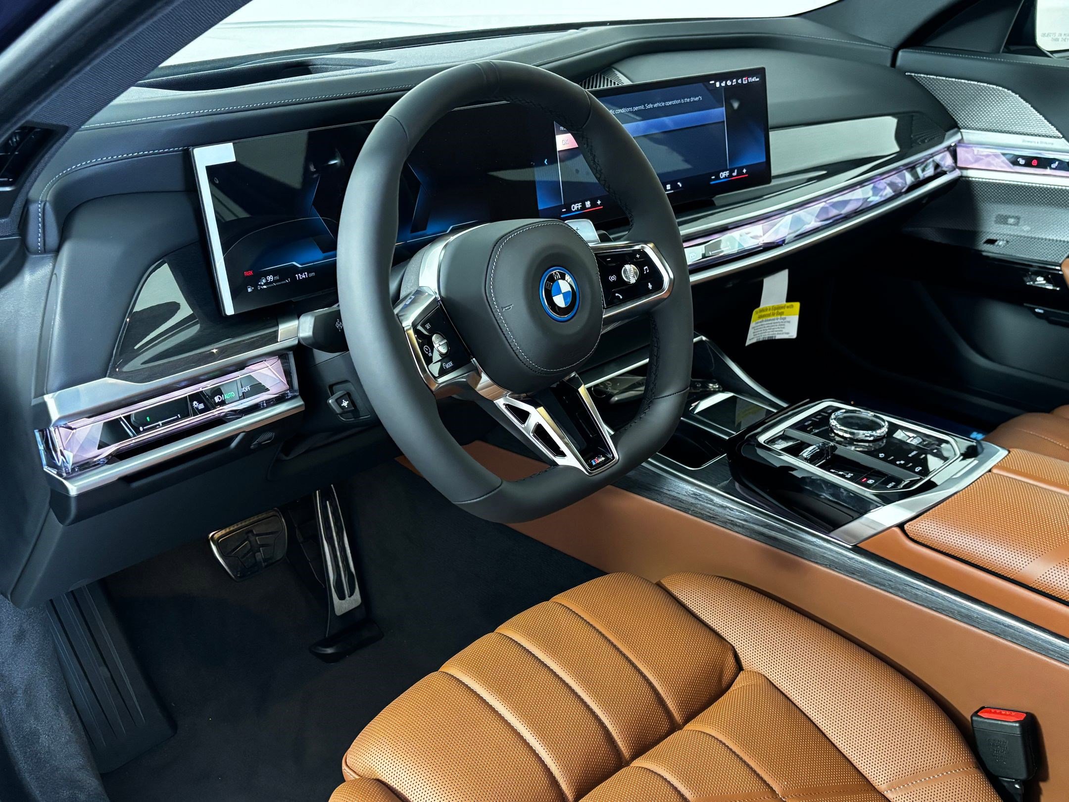 2026 Bmw 750e photo 4