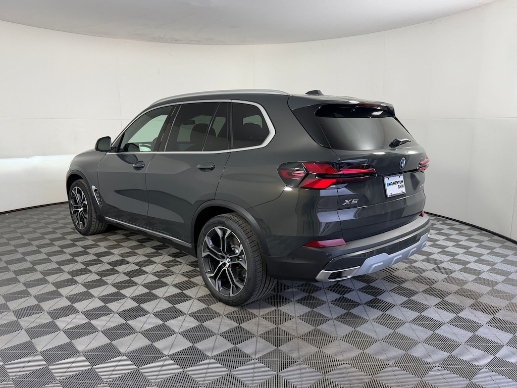 New 2026 BMW X5 sDrive40i SUV