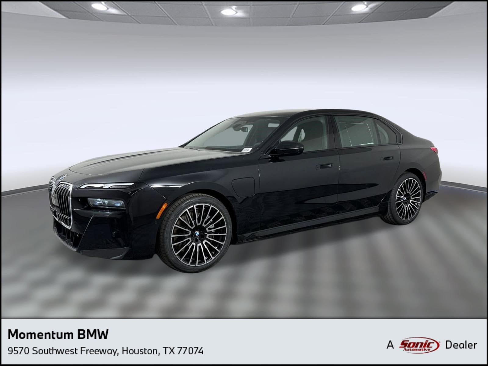 New 2026 BMW 750e xDrive