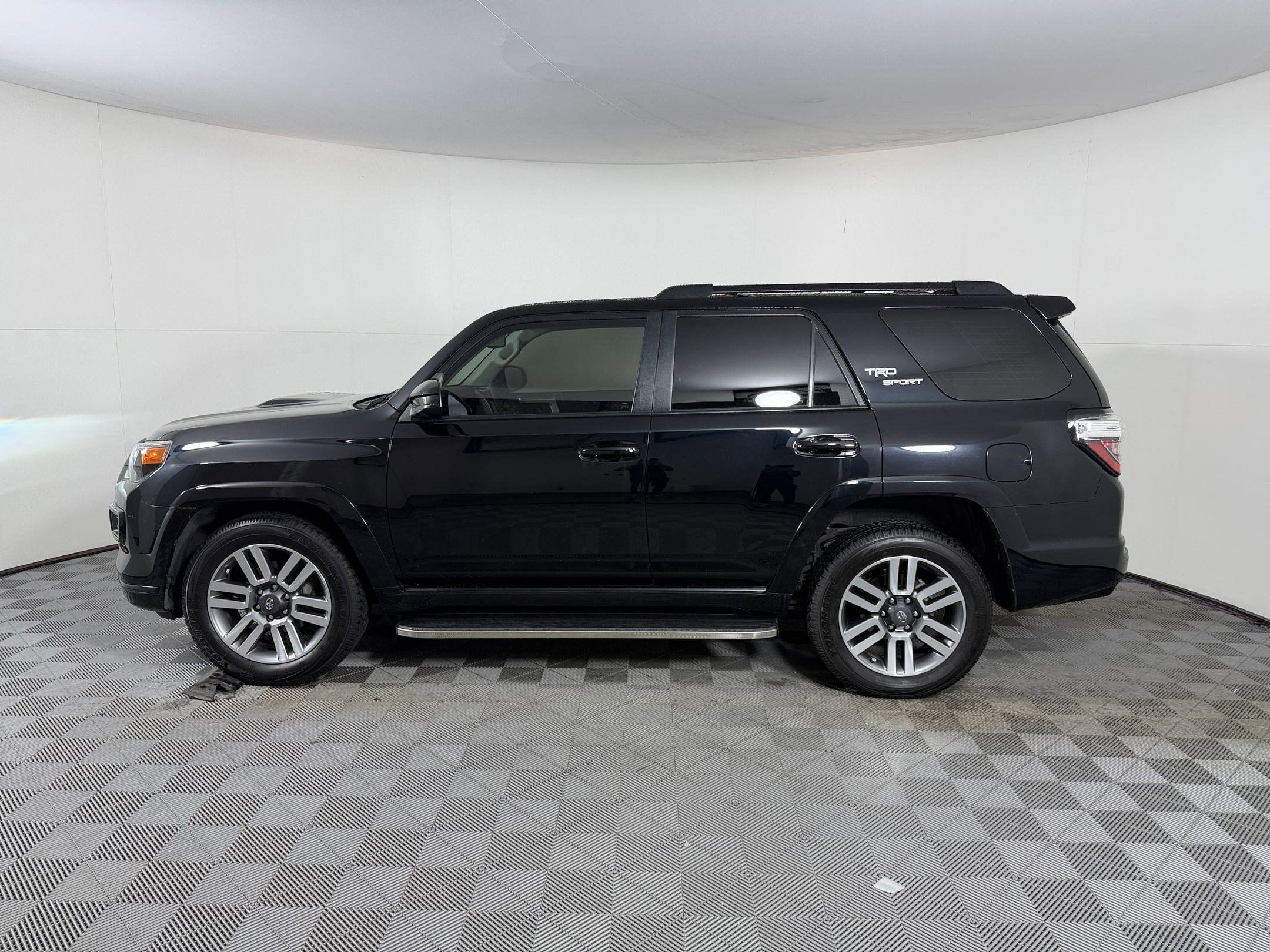 JTEAU5JR8P5282741