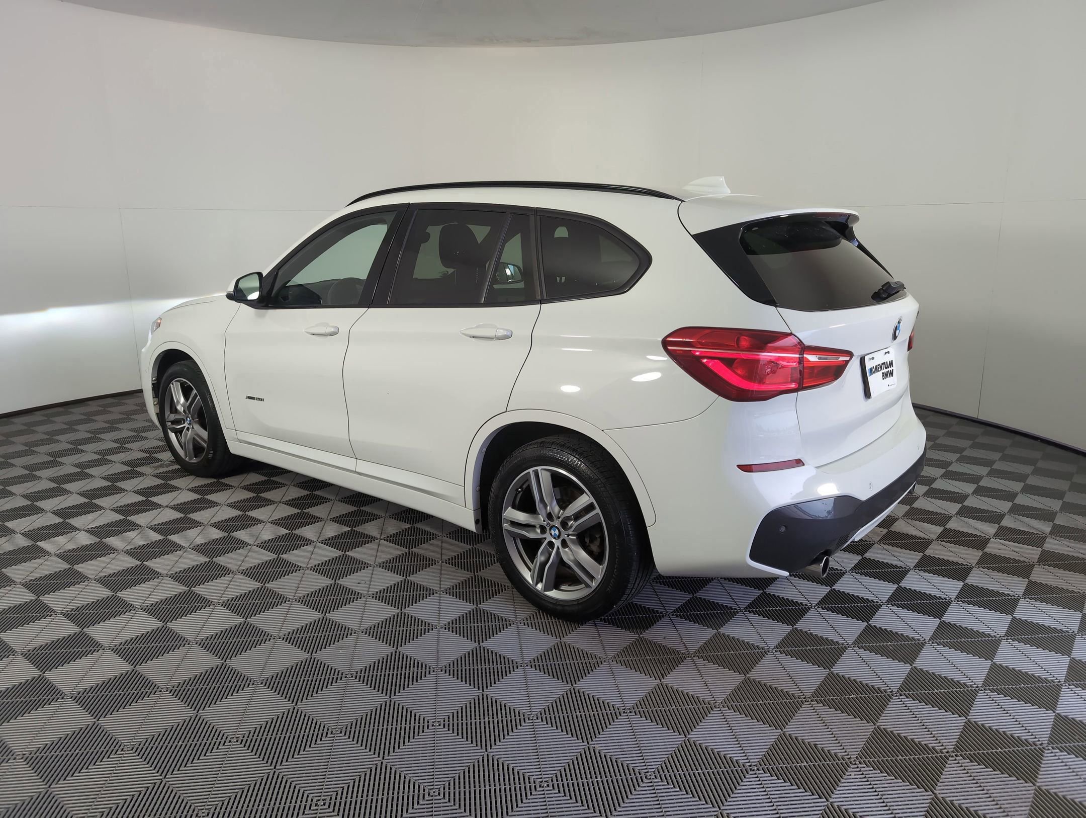 2018 Bmw X1 XDrive28i photo 3