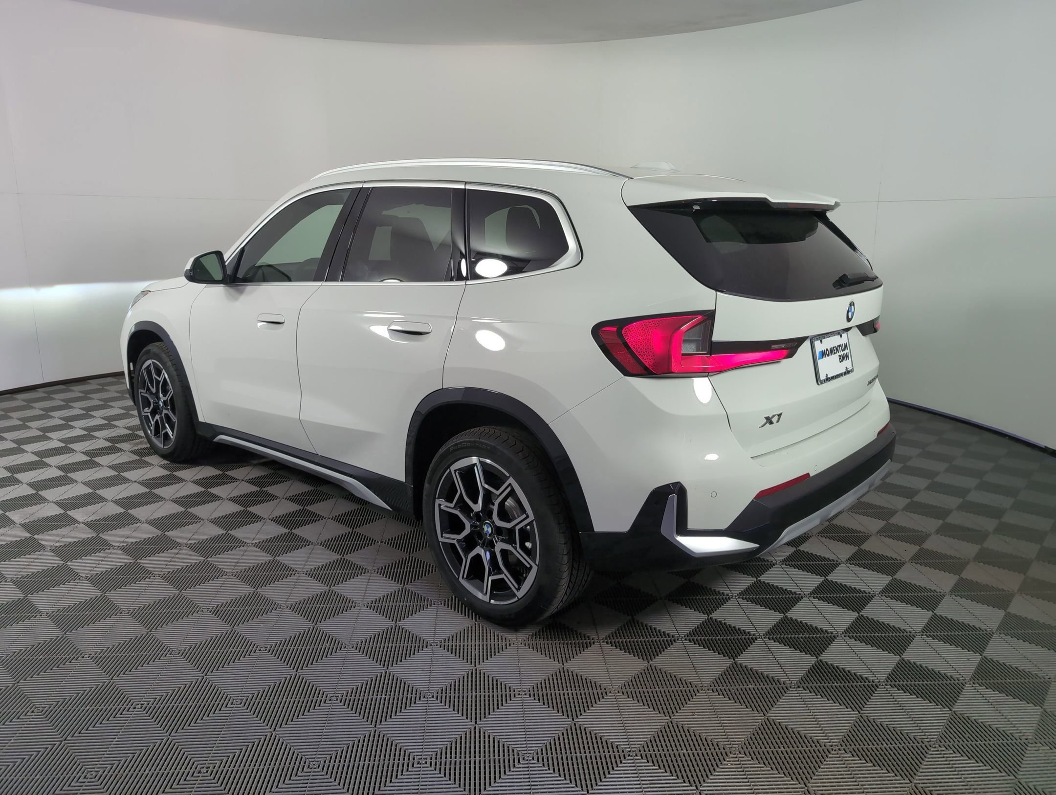 2025 Bmw X1 XDrive28i photo 3