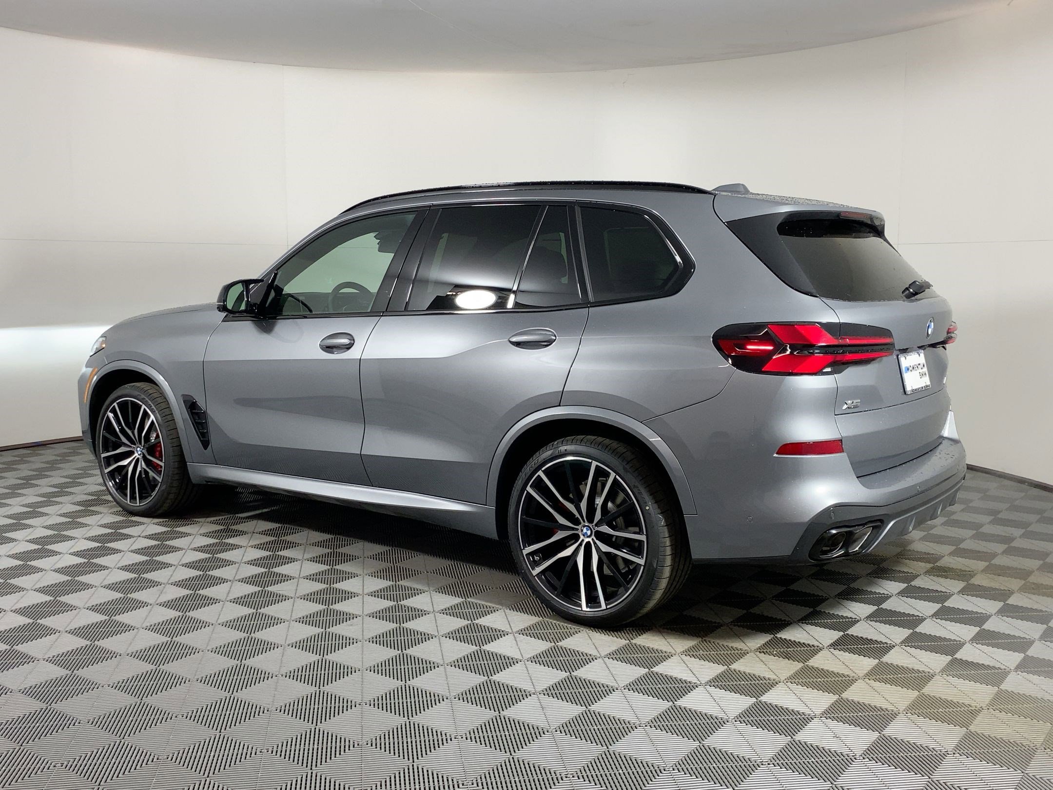 2026 Bmw X5 M60i photo 3