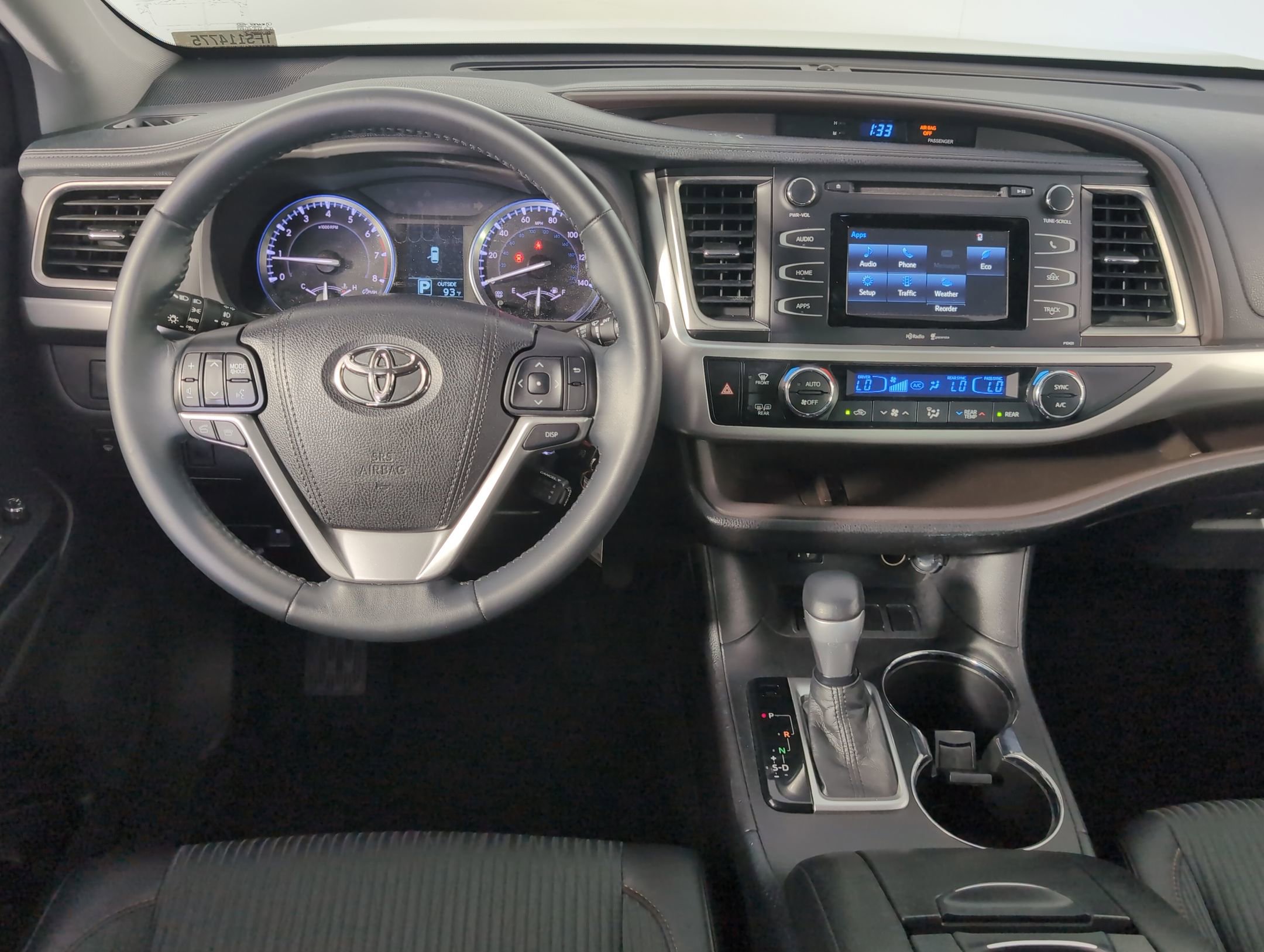2015 Toyota Highlander LE photo 4