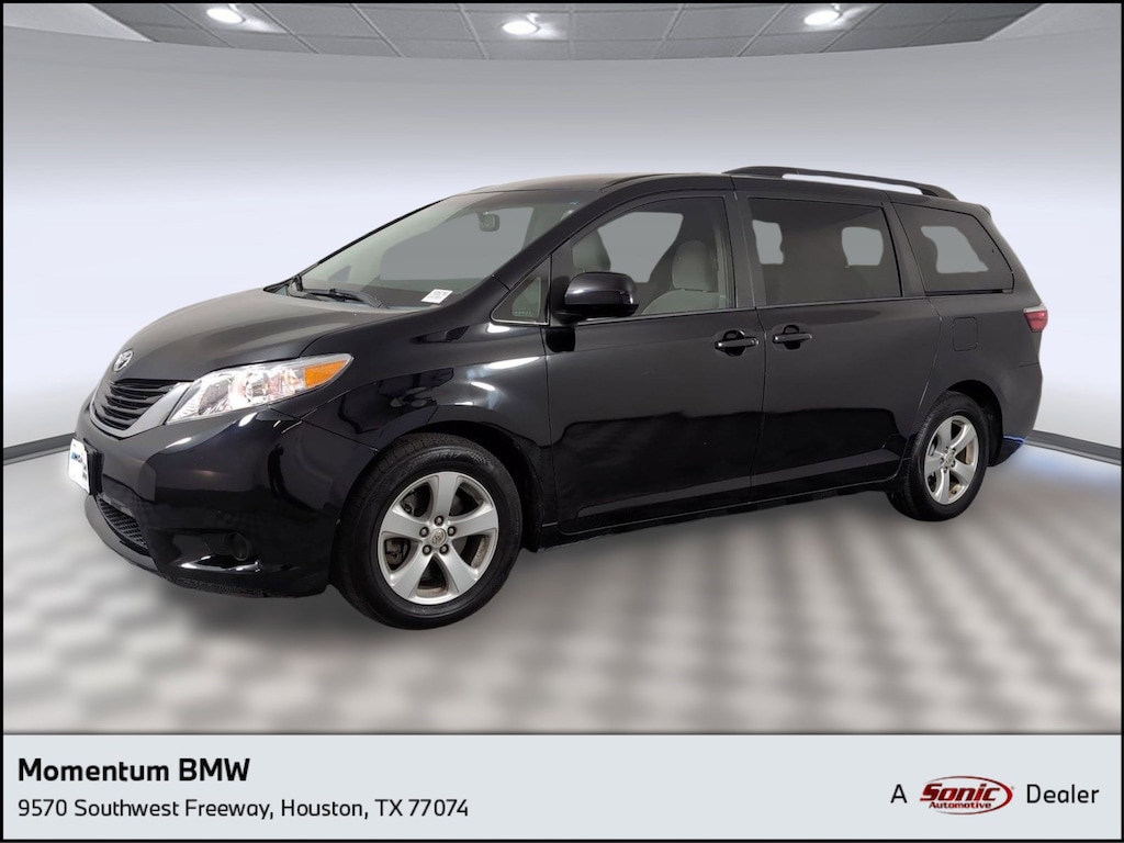 Used 2015 Toyota Sienna LE Van