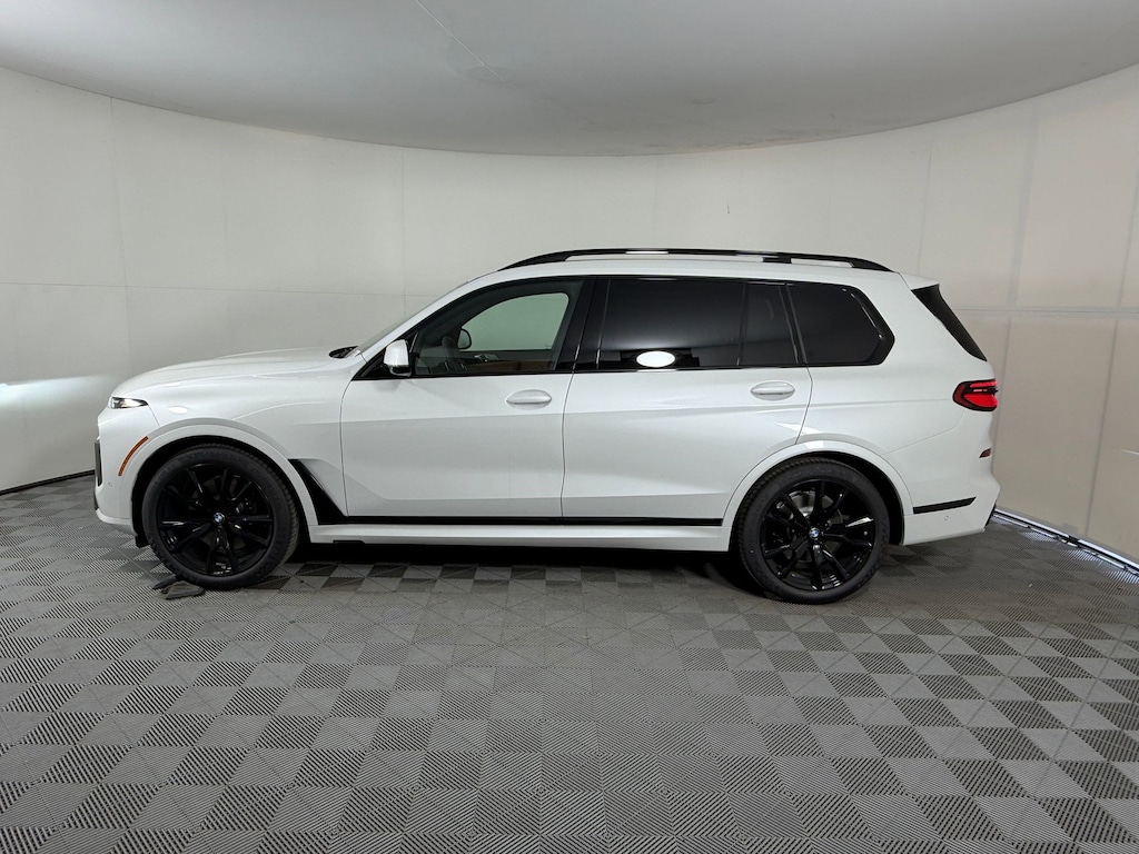 New 2027 BMW X7 xDrive40i SUV