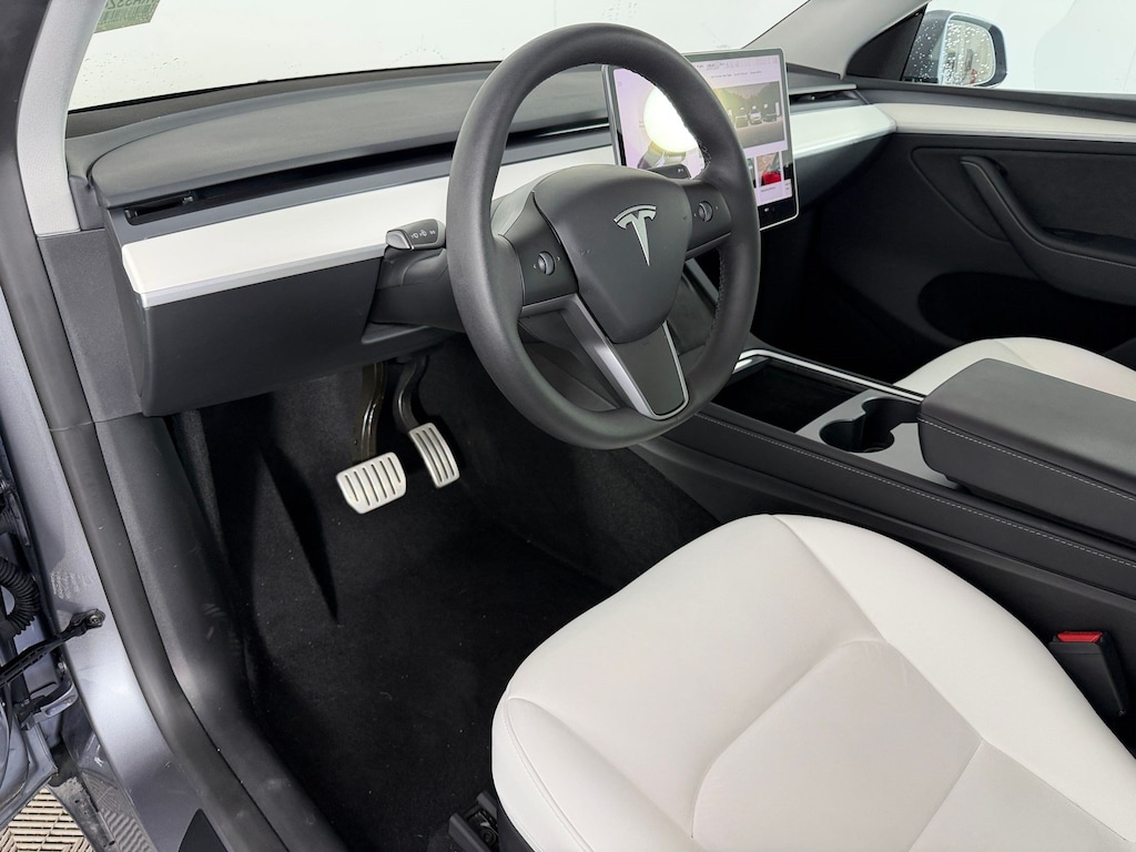 Used 2024 Tesla Model Y Performance SUV