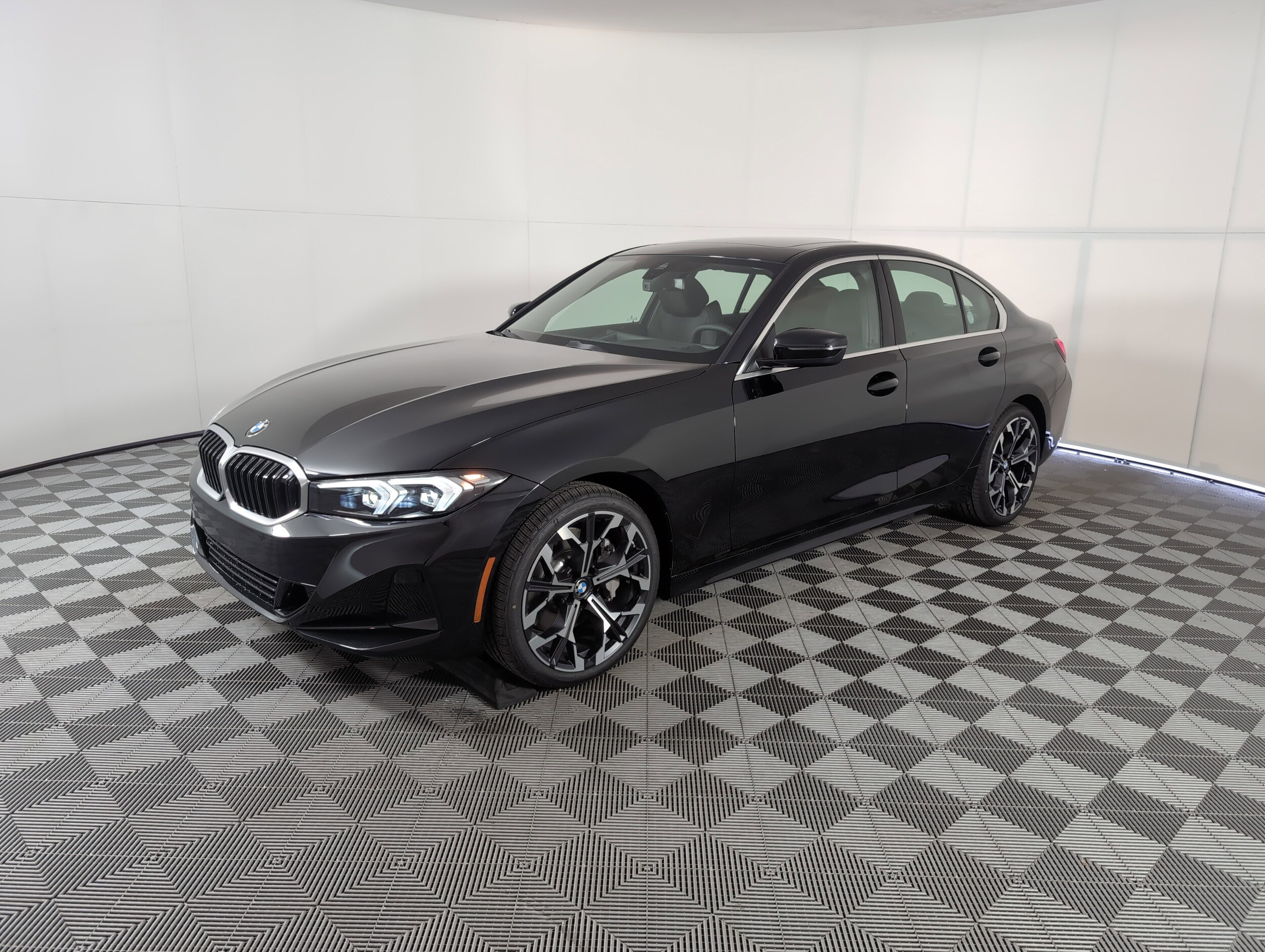 2025 Bmw 330i photo 3