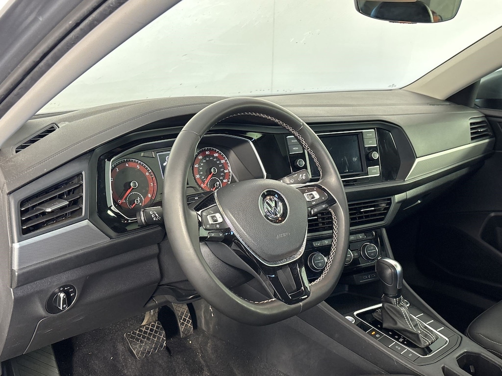 Used 2021 Volkswagen Jetta 1.4T SE Sedan