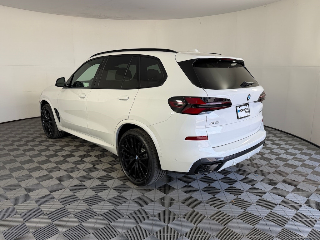 New 2026 BMW X5 sDrive40i SUV