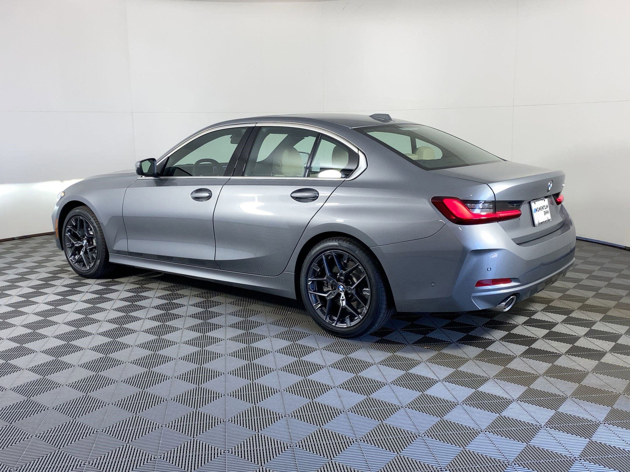 2026 Bmw 330i Sedan photo 3