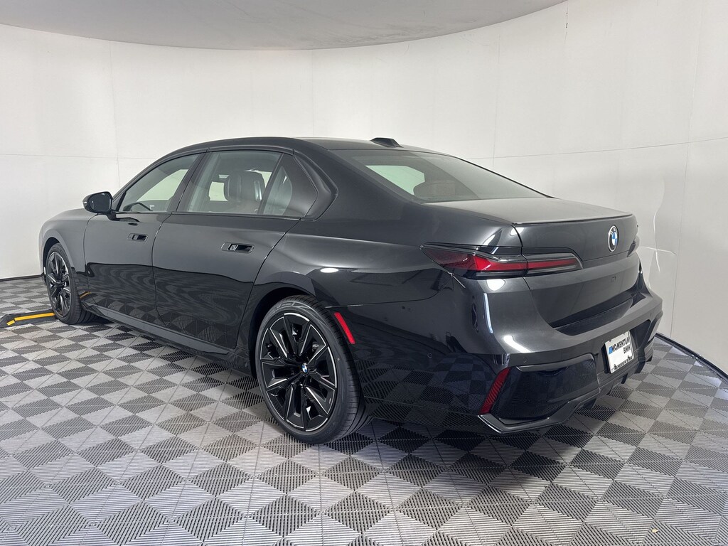 New 2026 BMW 740i Sedan