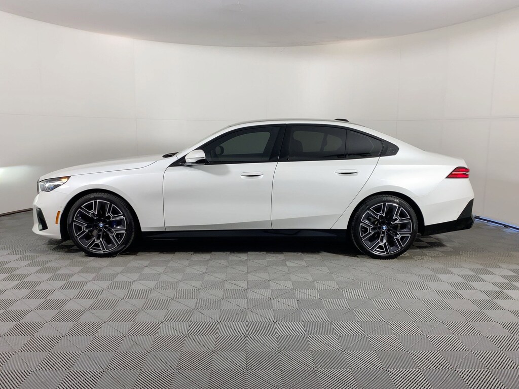 Used 2026 BMW 530i Sedan