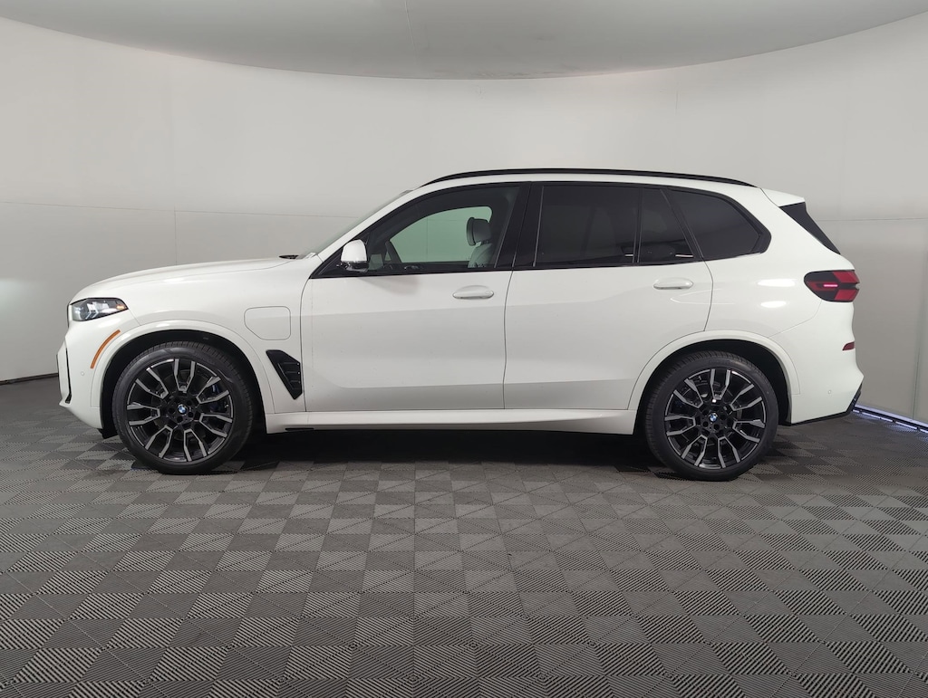 New 2026 BMW X5 PHEV xDrive50e SUV