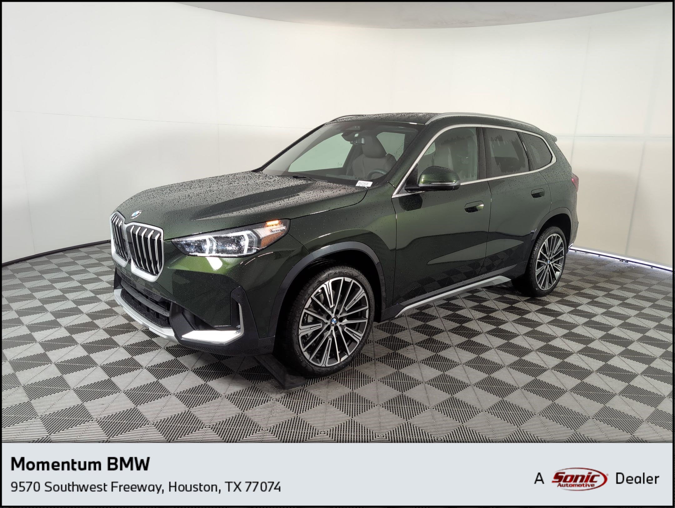 2025 BMW X1 xDrive28i's photo