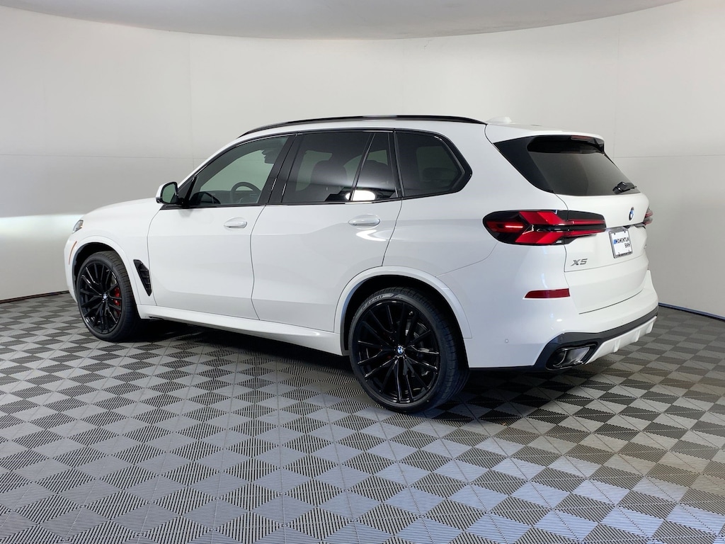 New 2026 BMW X5 sDrive40i SUV